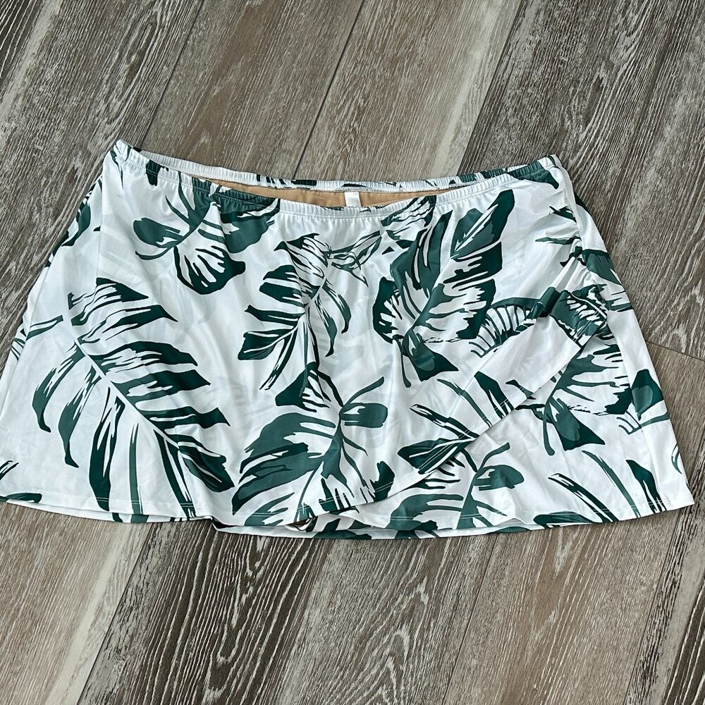NWT Swim by Cacique Sz 28 Gorgeous Swim Skort Skirt w Attached Bottoms